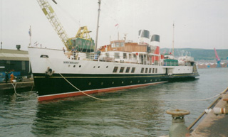 Waverley entering the dry dock